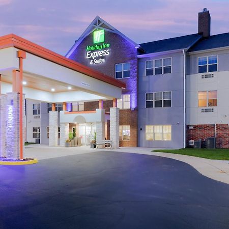 Holiday Inn Express & Suites Zion, An Ihg Hotel Exterior photo
